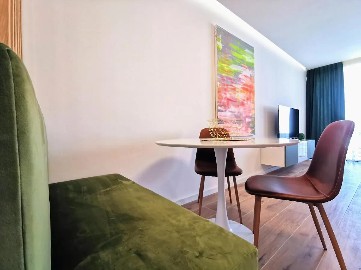 Apartment Diva With Heated Pool Trogir Kroatien